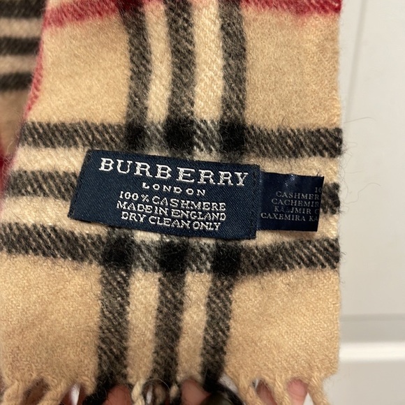 Burberry Scarf - Picture 2 of 2